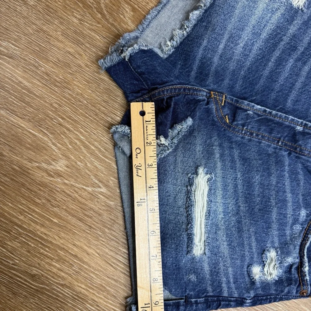 Abercrombie & Fitch High Rise Distressed Denim Shorts Women's Size 25 Raw Hem